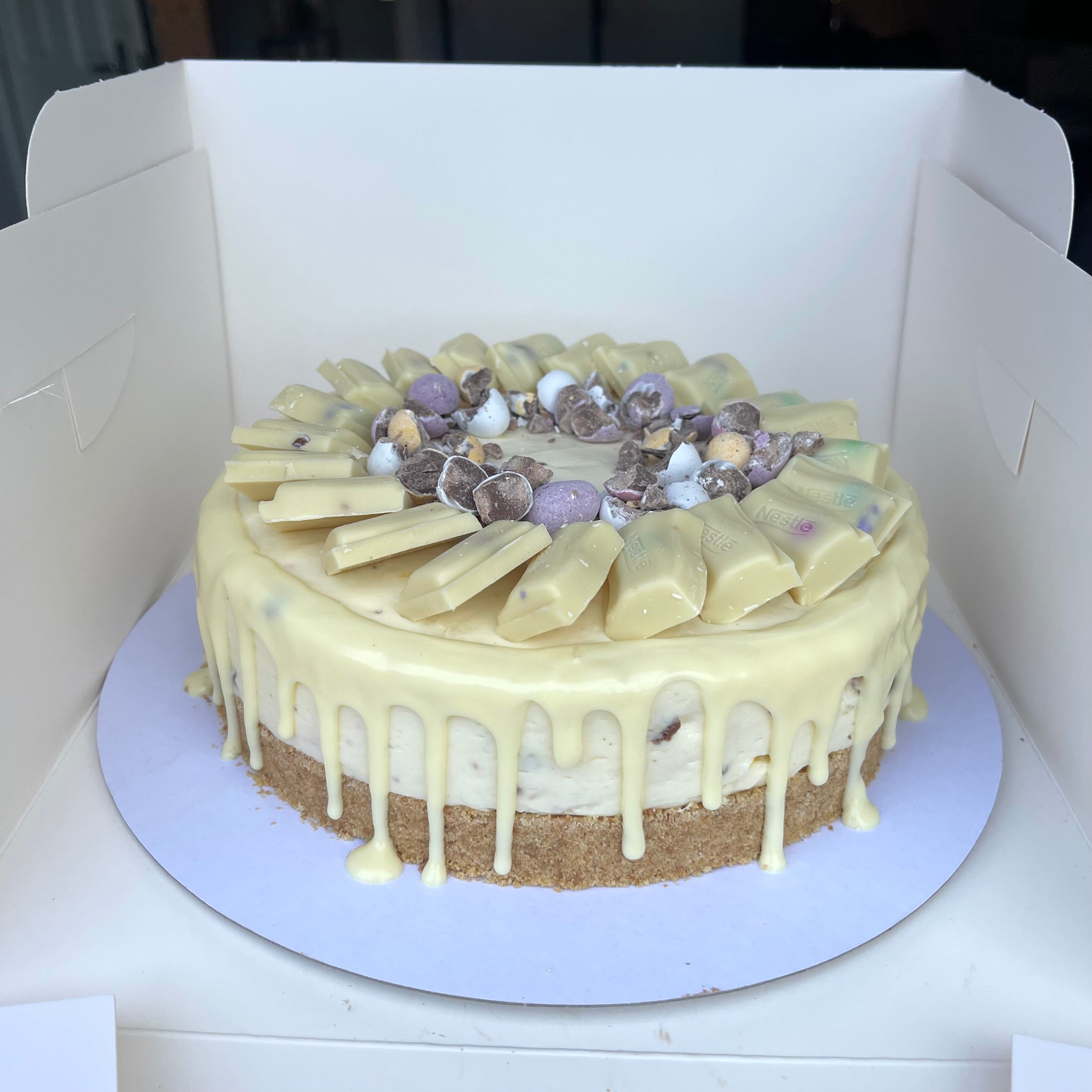 MILKYBAR MINI EGG CHEESECAKE